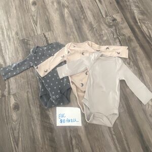 Baby long sleeve onesies